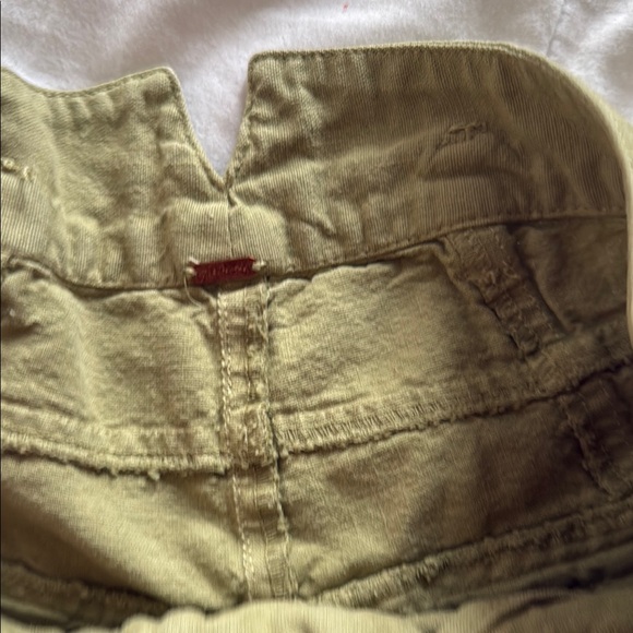 Free People Green Capri Pants High-Waisted Relaxed Fit - Picture 3 of 4